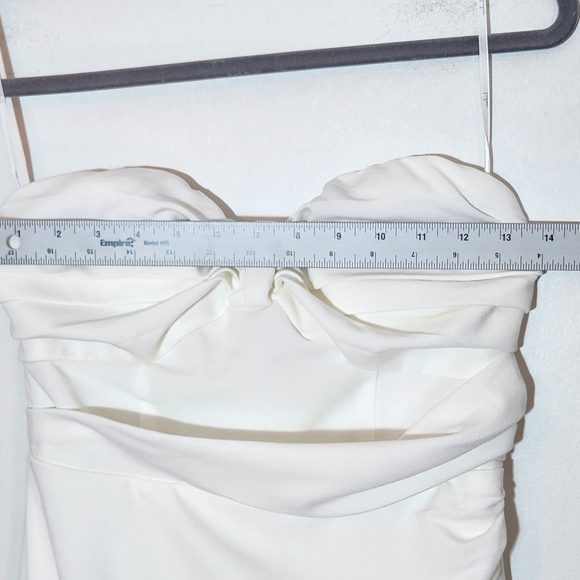 Lulus White Strapless Wedding Dress with Train NWT Size Small Flaws - Picture 10 of 11